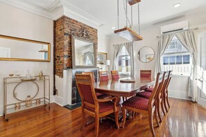 Unclassified image, 5 of 73, button - Downtown home 5BR & 7 Beds w/ Free Private Parking (Charleston)