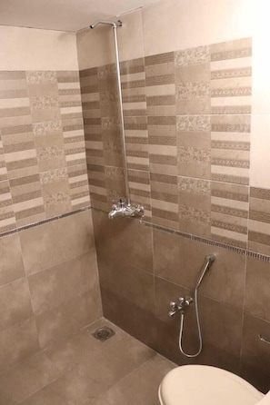 Executive tvÄbÀddsrum | Badrum | Tofflor