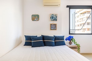 3 quartos, ferros/tábuas de passar roupa, Wi-Fi de cortesia