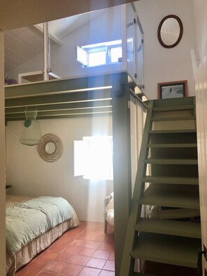3 dormitorios, tabla de planchar con plancha, wifi gratis y ropa de cama