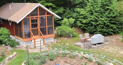 Sebago Lake Cottage on Raymond Cape