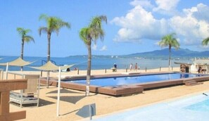 Indoor pool, outdoor pool