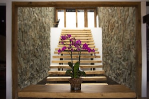 Staircase - Hotel Santiurde (Mineral del Monte)