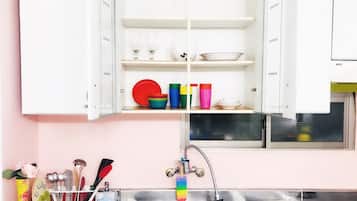 Room | Private kitchenette | Fridge, microwave, stovetop, coffee/tea maker