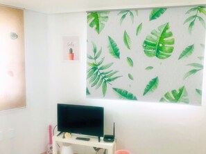 ルーム | テレビ