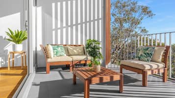 One Bedroom Apartment With Parking | Balkon