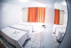Classic trippelrum | Minibar, ljudisolering, gratis wi-fi och sängkläder