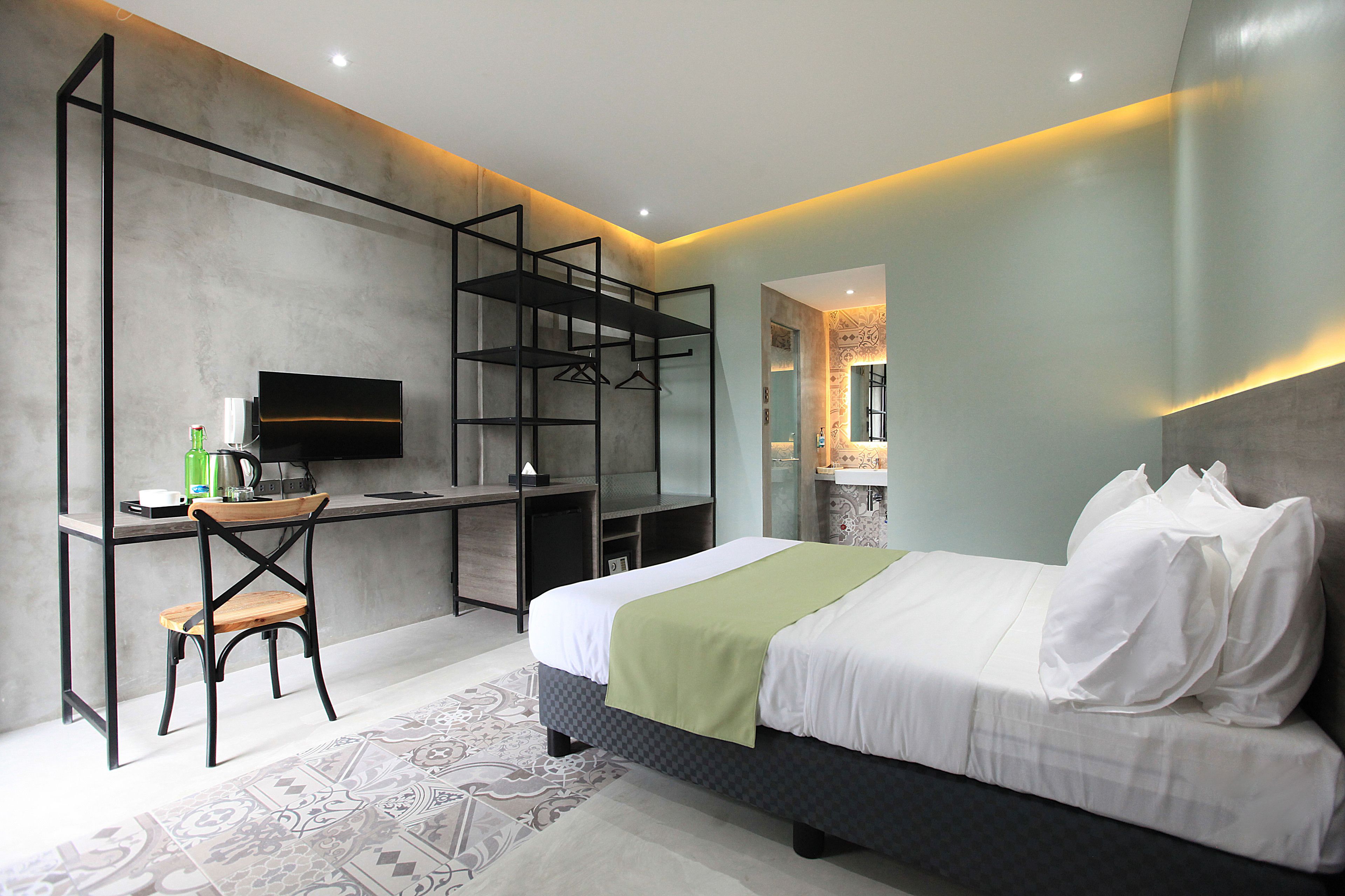 the poolside queen room | 1 bedroom, down duvets, minibar, in-room safe