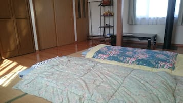 Family Room | Free WiFi