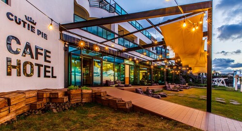 Cutie Pie Hotel