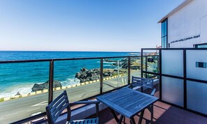 Habitación de lujo, vista al océano (A) | Terraza o patio