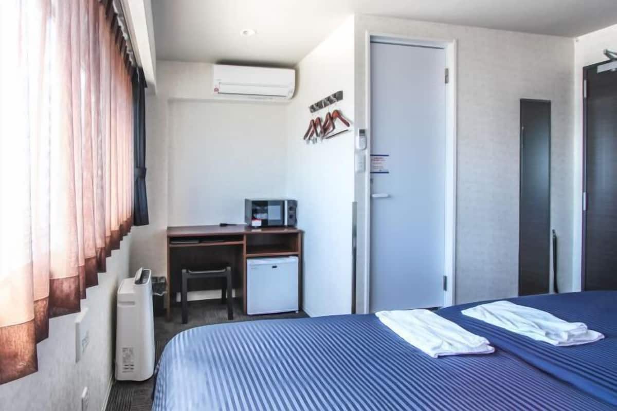 Desk, iron/ironing board, free WiFi