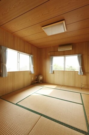 트래디셔널룸, 공용 욕실, 바다 전망 (Japanese Style) | 1 개의 침실, 무료 WiFi, 침대 시트