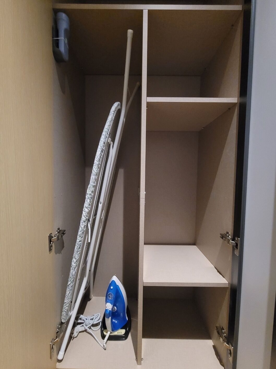 desk, blackout curtains, free wifi, bed sheets