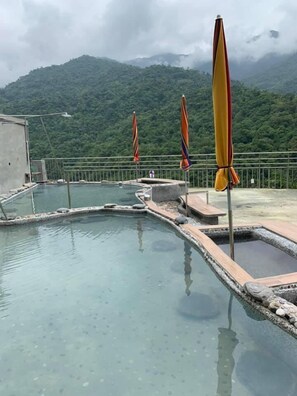 Aguas termales