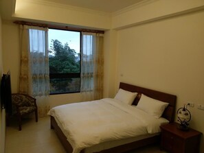 Kamar Double | Tirai kedap cahaya, Wi-Fi gratis, dan seprai linen