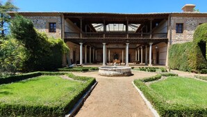 Unclassified image, 3 of 71, button - Finca Casa Palacio (10 min Puy du Fou, 6 km Toledo) (Arges)