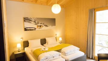 1 habitaciĂłn, cortinas blackout, wifi gratis y ropa de cama