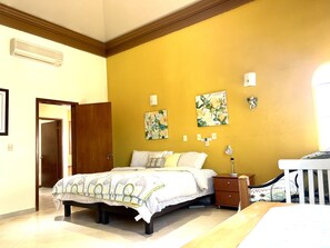 4 chambres, fer et planche à repasser, Wi-Fi gratuit, draps fournis