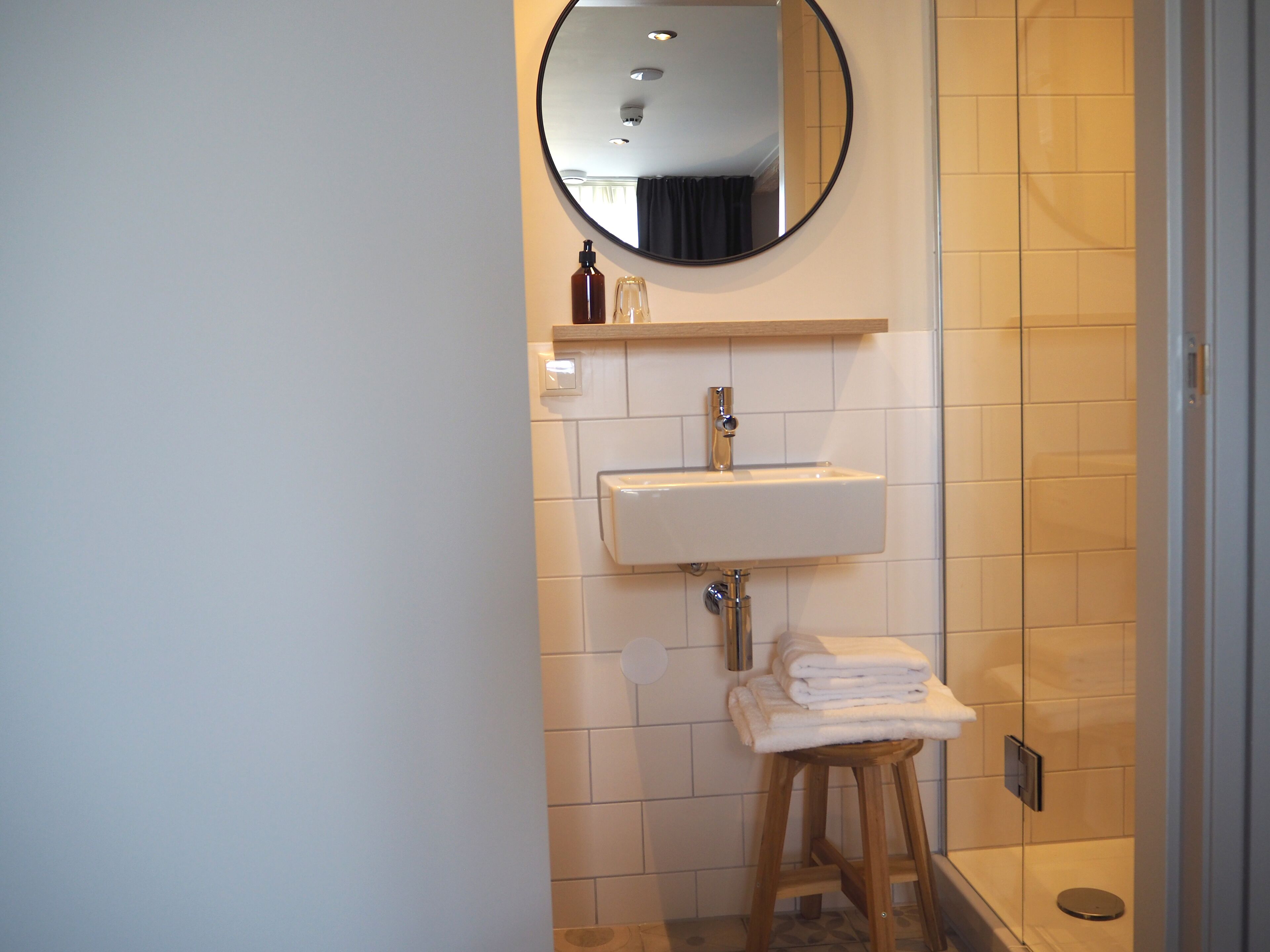 single room (champillion) | bathroom | shower, hair dryer, towels, soap