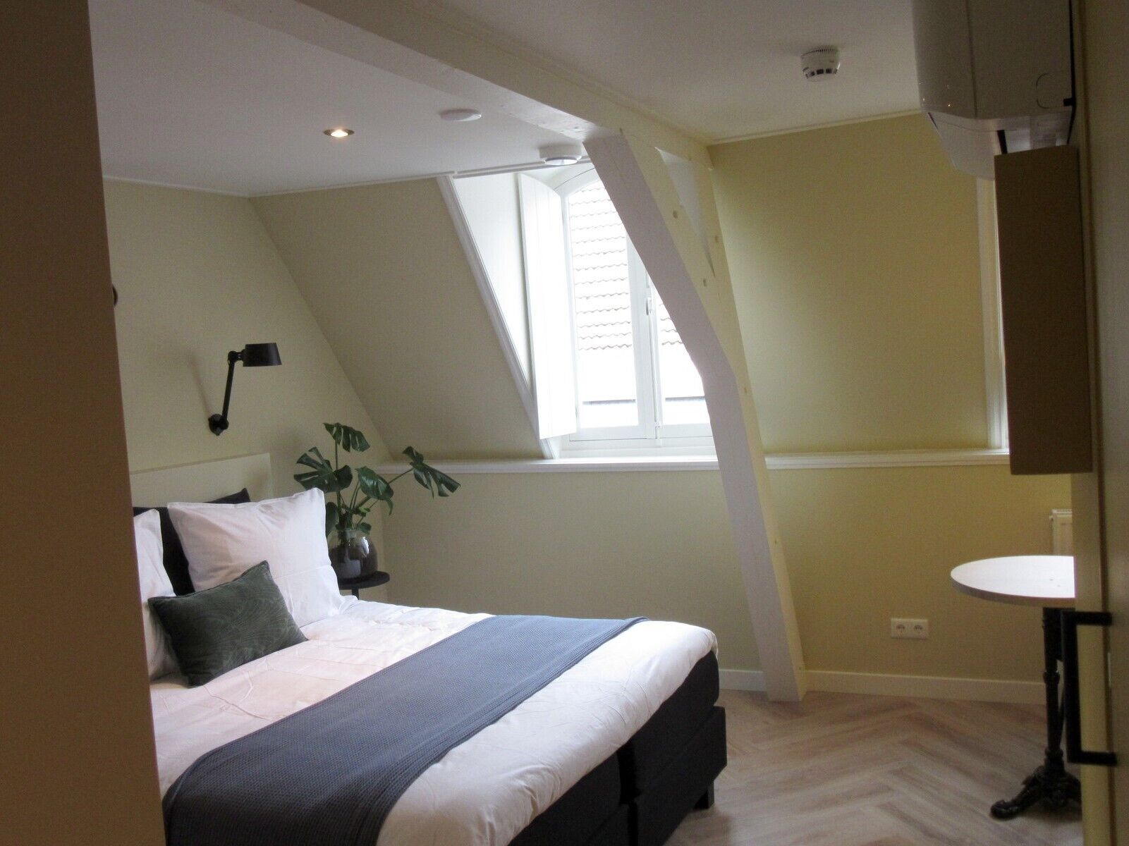 comfort double room (dioxines) | individually decorated, individually furnished, laptop workspace