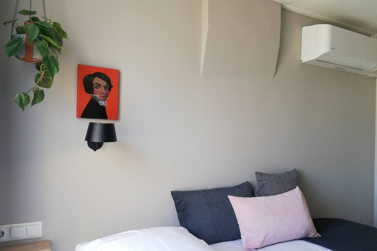Espace de travail pour ordinateur portable, rideaux occultants