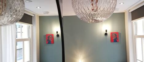 Double Room (Irman Maior) | Individually decorated, individually furnished, laptop workspace