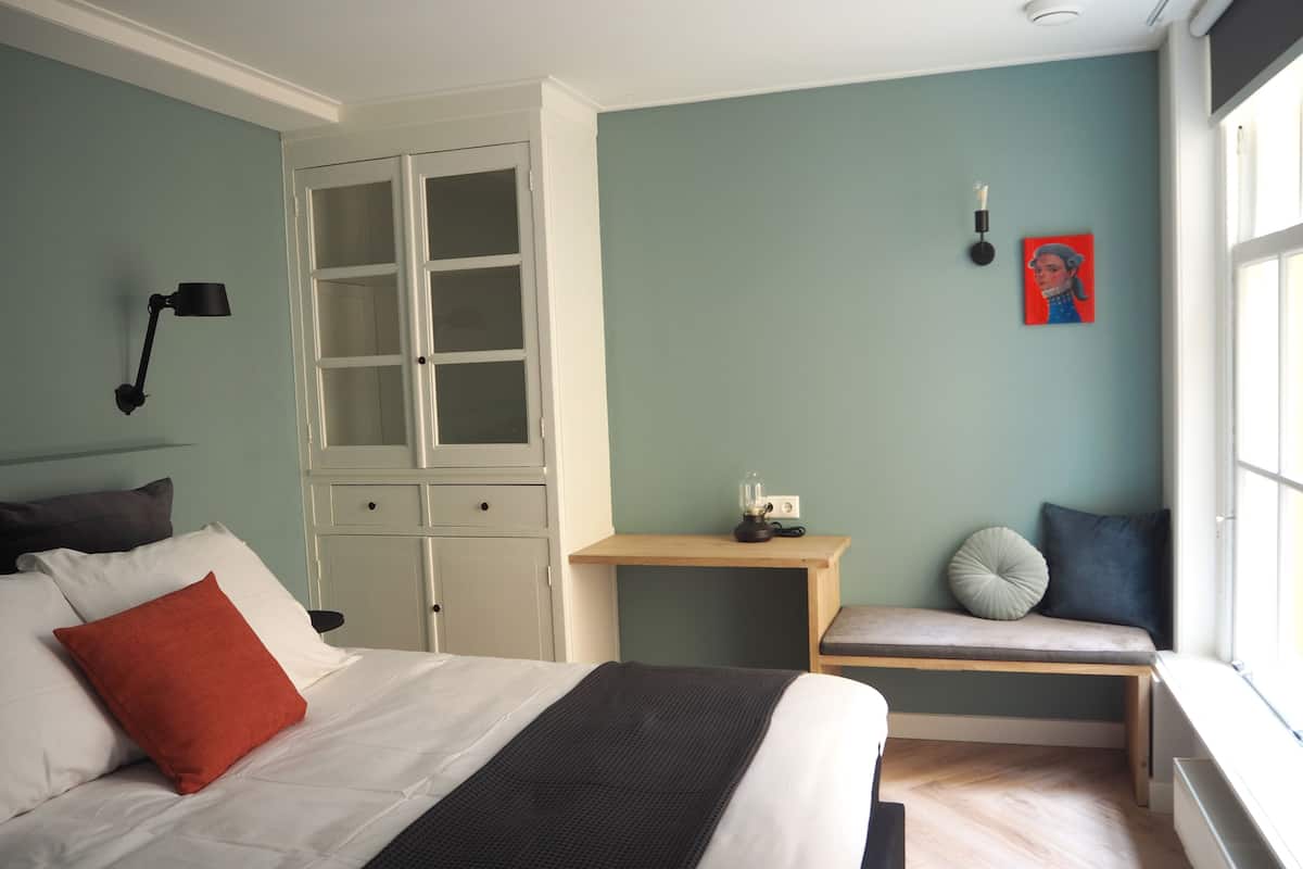 Espace de travail pour ordinateur portable, rideaux occultants