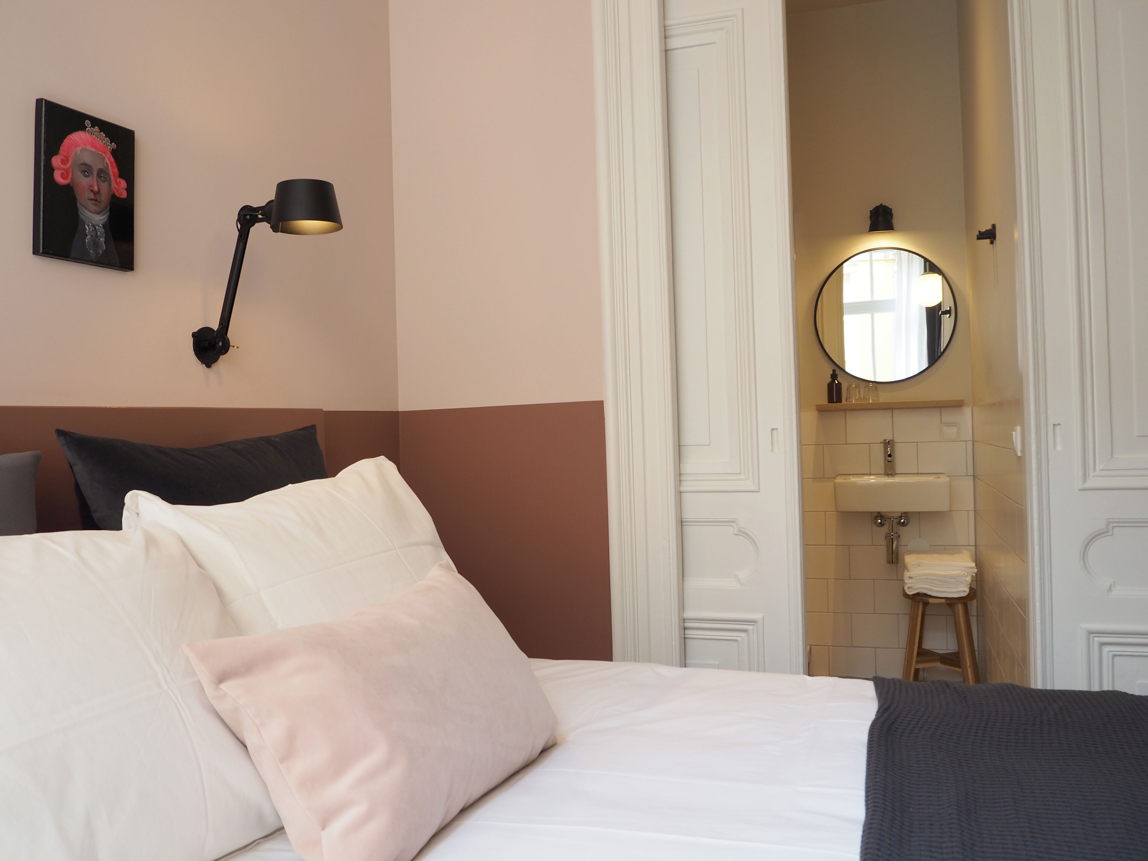 romantic double room (luis) | individually decorated, individually furnished, laptop workspace