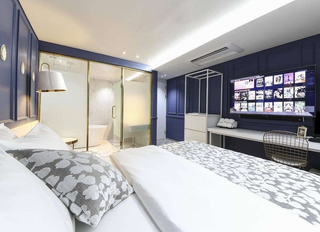 Photo - The Post Hotel