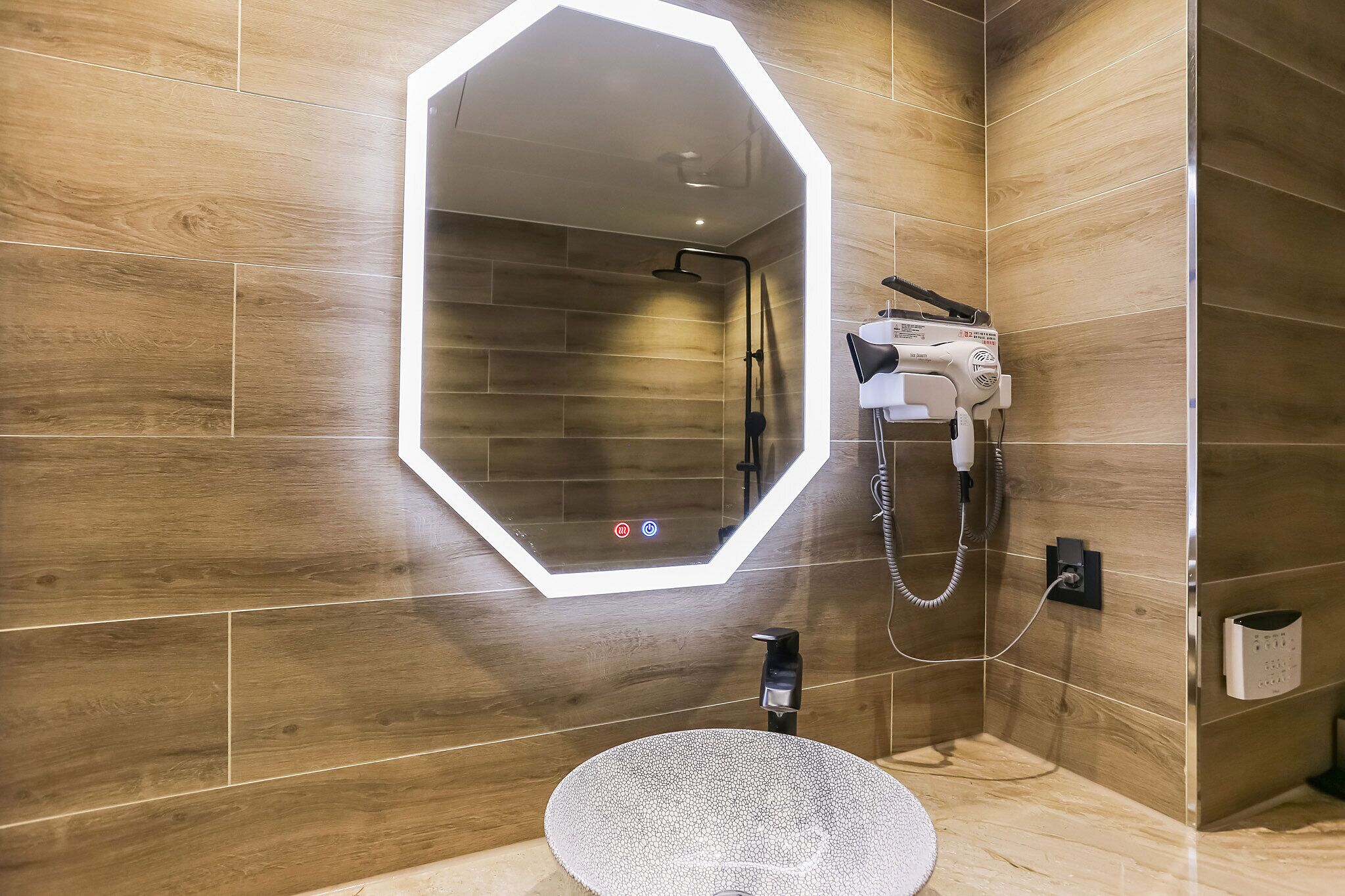 Photo - The Post Hotel