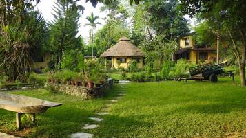 Family Room | Garden view
