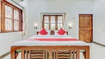 Deluxe Villa | 2 bedrooms, soundproofing, free WiFi, bed sheets
