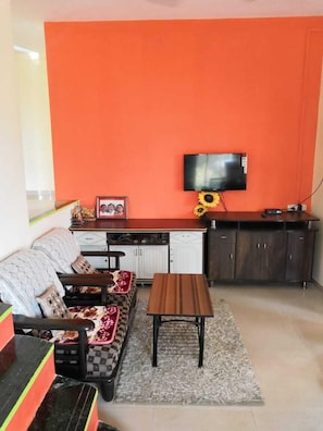 Lobby sitting area - Ekdant Holiday Home Ganpatipule (Ratnagiri)