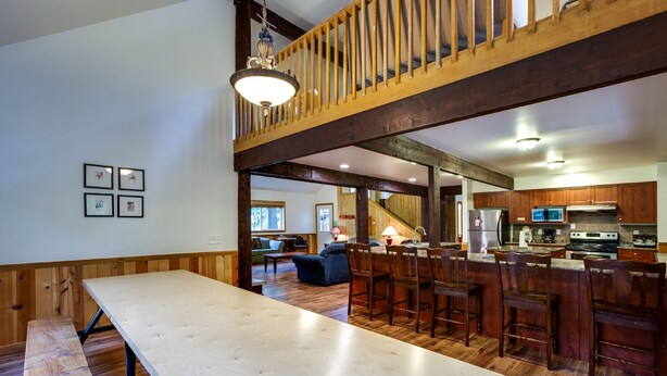 Unclassified image, 1 of 45, button - 03MBH - WIFI -Pets OK - Sleeps 26 (Deming)