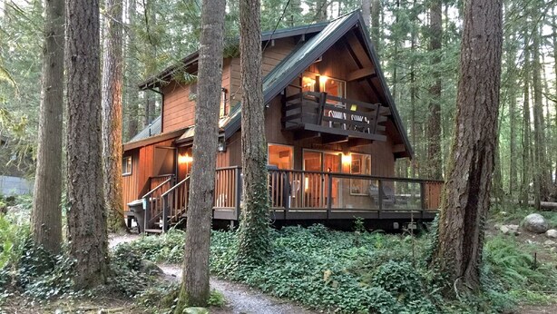 Front of property - 27GS - BBQ - Pets Ok - WiFi - Sleeps 8 (Deming)