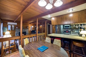 Villa (3 Bedrooms) | Private kitchen | Full-sized fridge, microwave, oven, stovetop - 35SL - A/C - Pets Ok - Fireplace - Sleeps 6 (Deming)