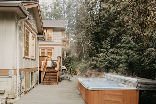 34SL - Hot Tub - BBQ - Ping Pong Table - Sleeps 8