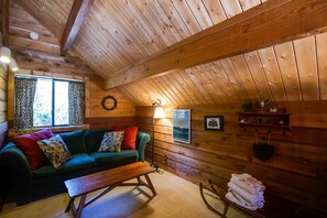 Villa (2 Bedrooms) | Coin séjour | Lecteur de DVD