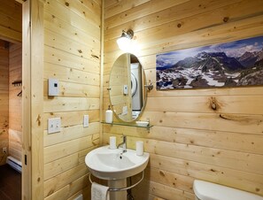Bathroom - 74SL - Pets OK - WIFI - BBQ - Sleeps 8 (Deming)