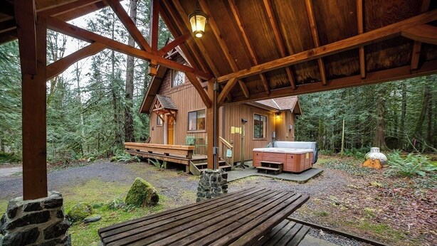 Unclassified image, 1 of 32, button - 67MF- Hot Tub - Pets Ok - BBQ - Sleeps 5 (Maple Falls)