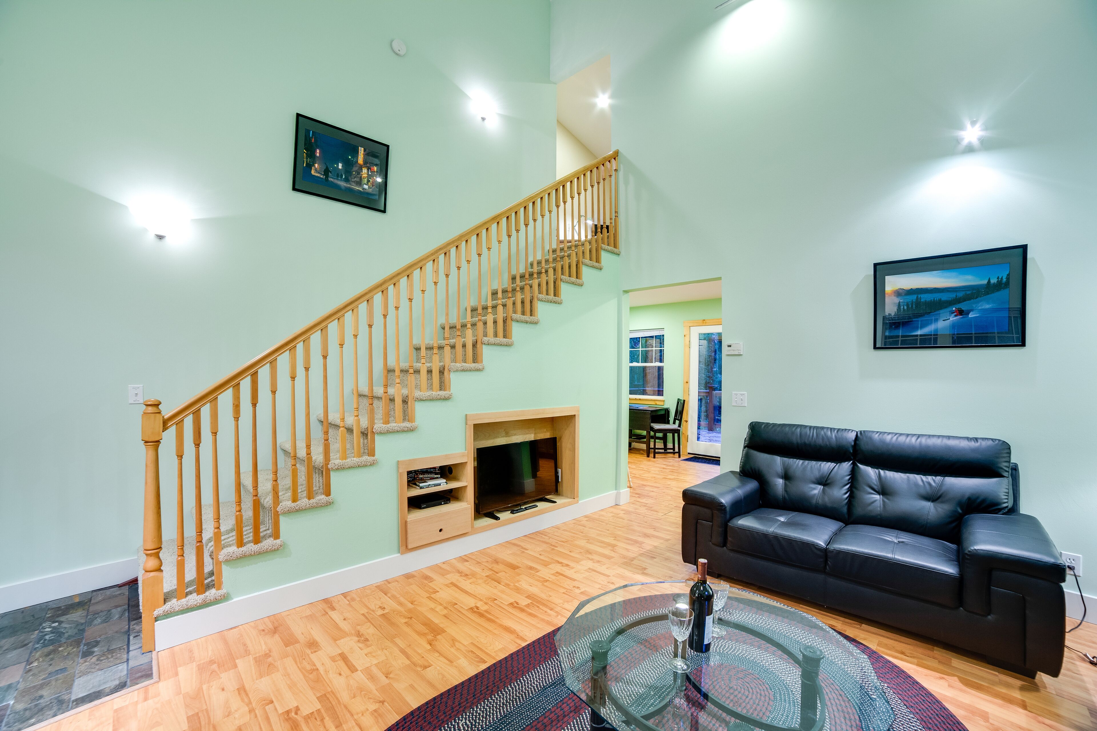 Fireplace, DVD player