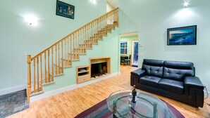 Fireplace, DVD player - 12GS - BBQ - WiFi - Dishwasher - Sleeps 4 (Deming)