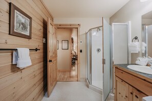Bathroom - 095GS - Hot Tub - WiFi - Pets Ok - Sleeps 4 (Deming)