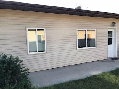 The Hunter - Private apt near hunting; hospital