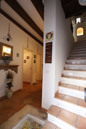 Staircase - Italiana Resort Magnolia (Syracuse)