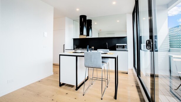 Unclassified image, 1 of 13, button - 36windsorpalace1bd1bthfreecarpark (Windsor)