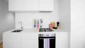 Private kitchen - 66 Elegant Glance 2 BD 2 Bth LV 10 Near Garden (West Melbourne)
