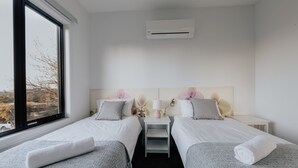 4 quartos, ferros/tábuas de passar roupa, Wi-Fi de cortesia