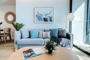 Living room - 38 Mel Skyline Lvl 63 2 BR 1BTH Aptmel Cenfree Tram (Melbourne)